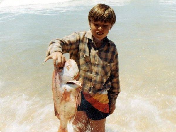 Mengintip Masa Silam Elon Musk yang Tak Mengenakkan