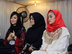 Keluarga Gelar Pengajian di 100 Hari Kepergian Jupe Keluarga Gelar Pengajian di 100 Hari Kepergian Jupe