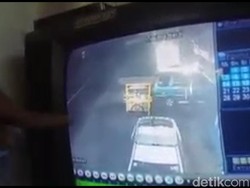Gerobak Bakso Jalan Sendiri di Lokasi Kecelakaan Kagetkan Polisi