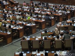 PDIP:  Putusan Paripurna Konstitusional, yang WO Silakan ke MK