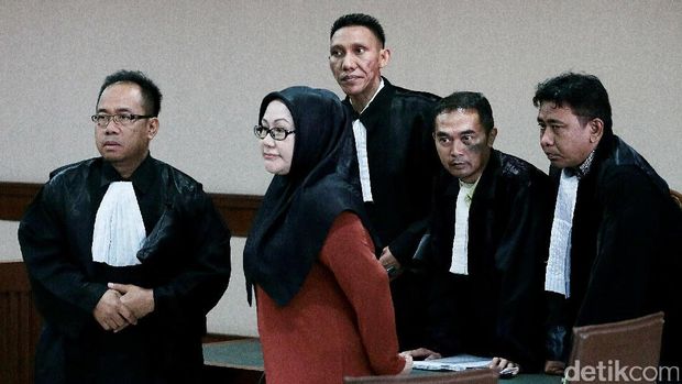 Mencengangkan! Ini Trah Ratu Atut di Birokrasi: Anak, Adik, Mantu