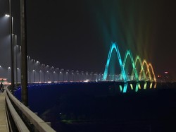 Jembatan di Hanoi Pakai Sistem Penerangan Berbasis Cloud