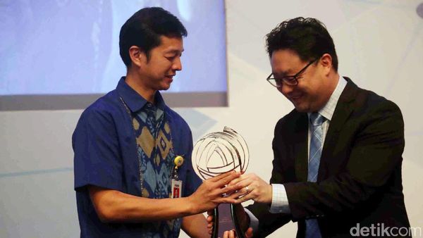 BCA Raih Gallup Great Workplace