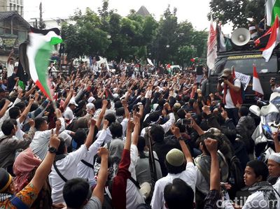 Masjid Al-Aqsa Ditutup Israel, Warga Jabar Turun ke Jalan
