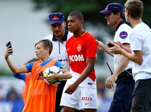 Mbappe Didekati Secara Ilegal, Monaco Siap Lapor ke FIFA Mbappe Didekati Secara Ilegal, Monaco Siap Lapor ke FIFA