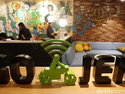 Bareng Artis, Anak-anak Driver Go-Jek Warnai Kooka untuk Charity