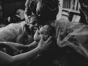 Foto: Haru! Momen Sesaat Setelah si Kecil Lahir