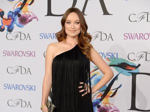 Foto: Cantiknya Olivia Wilde Tampil Mempesona Dibalut Gaun Malam