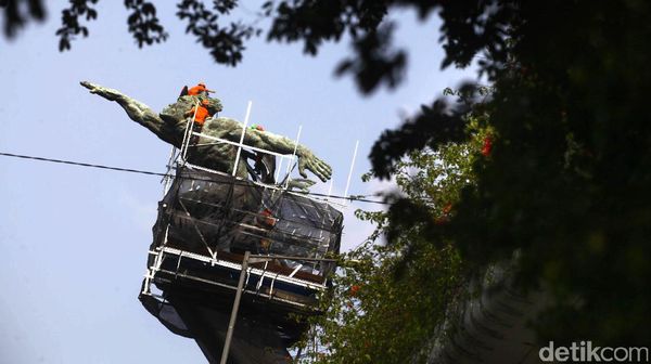 Karya Edhi Sunarso dan Pematung Lainnya di Lanskap Jakarta