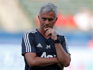 Bursa Transfer Sulit, Mourinho Siap Kurangi Belanja Pemain