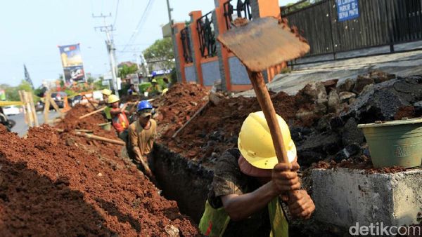 Proyek Jaringan Gas PGN di Lampung