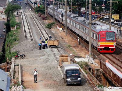 Foto: Proyek Double-double Track di Buaran Klender Terus Digenjot
