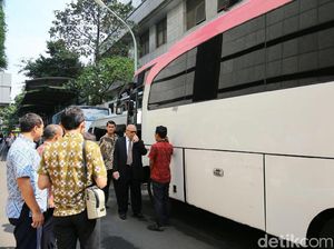 Menhub: Bus Pesta Royale VIP Kreatif tapi Salahnya Tidak Berizin Menhub: Bus Pesta Royale VIP Kreatif tapi Salahnya Tidak Berizin
