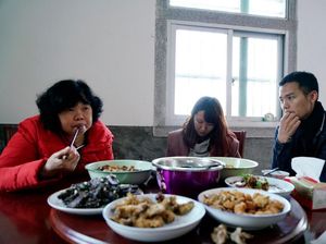 Jadi Pacar Sewaan, Wanita Ini Ungkap Sulitnya Pria Untuk Menikah di China