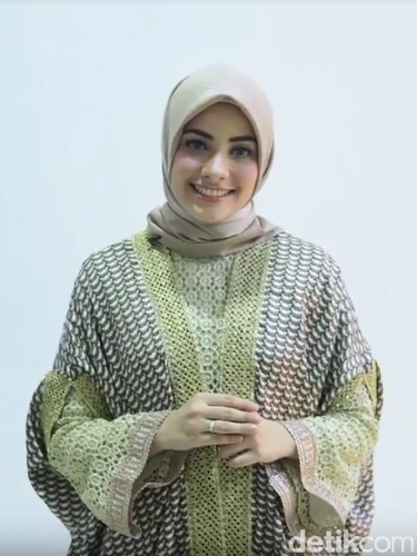 Tutorial hijab segitiga. 