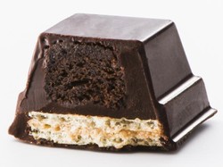 Yummy! Ada Cake Cokelat Lumer di Dalam Kit Kat Rasa Baru Ini