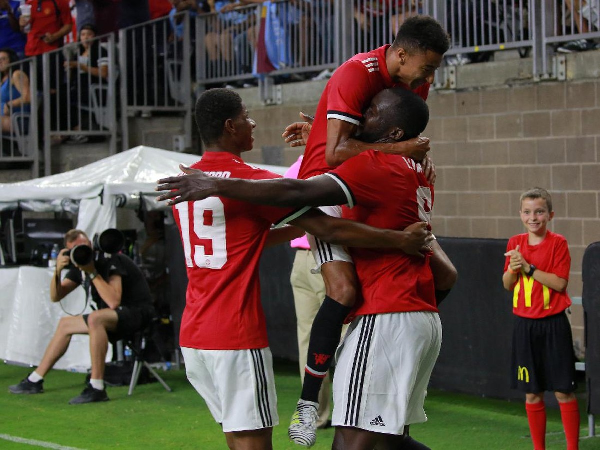 Pemain Manchester United, Romalu Lukaku dan Marcus Rashford (Foto: Richard Carson/Reuters)