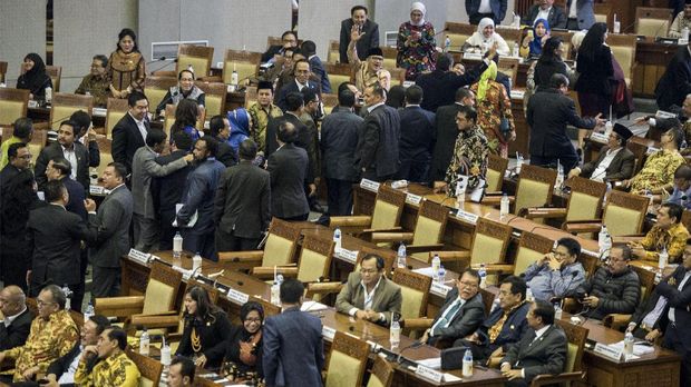 Imunitas DPR, Antara Kehormatan dan Kesewenangan