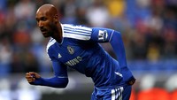 Nicolas Anelka didatangkan Chelsea pada musim 2008, di mana ia juga merupakan mantan penggawa Arsenal pada musim 1997 hingga 1999. Ia tercatat meraih gelar Premier League baik di Chelsea atau Arsenal. (Foto: Clive Brunskill/Getty Images)