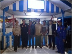 Bakamla Tangkap Kapal yang Bawa Puluhan Drum BBM Ilegal di Palembang