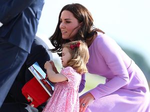 Foto: Begini Tenangnya Kate Middleton Menghadapi Anak yang Tantrum Foto: Begini Tenangnya Kate Middleton Menghadapi Anak yang Tantrum