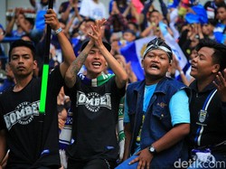 Harapan Bobotoh di Sisa Laga Persib: Menang Harga Mati!