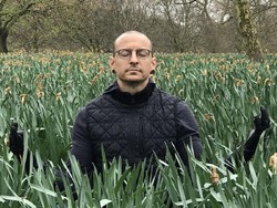 Marak Kasus Bunuh Diri, Hidup Harus Berani Hadapi Masalah