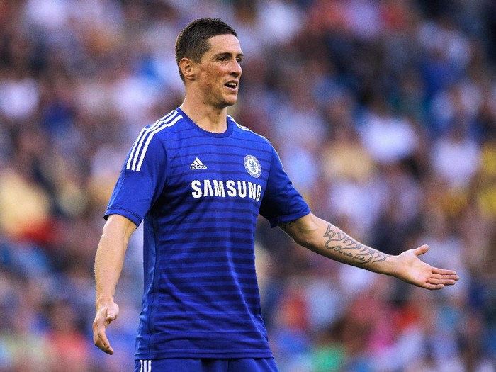 ARNHEM, NETHERLANDS - JULY 30:  Fernando Torres of Chelsea in action during the pre season friendly match between Vitesse Arnhem and Chelsea at the Gelredome Stadium on July 30, 2014 in Arnhem, Netherlands.  (Photo by Dean Mouhtaropoulos/Getty Images)