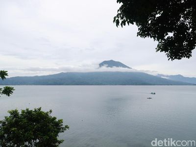 Foto: Danau Terbesar Kedua di Sumatera