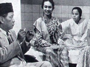 Tan Tjeng Bok dan 100 Istri Tan Tjeng Bok dan 100 Istri