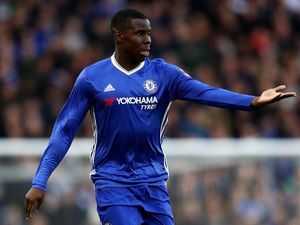 Usai Teken Kontrak Baru dengan Chelsea, Kurt Zouma Dipinjamkan ke Stoke Usai Teken Kontrak Baru dengan Chelsea, Kurt Zouma Dipinjamkan ke Stoke