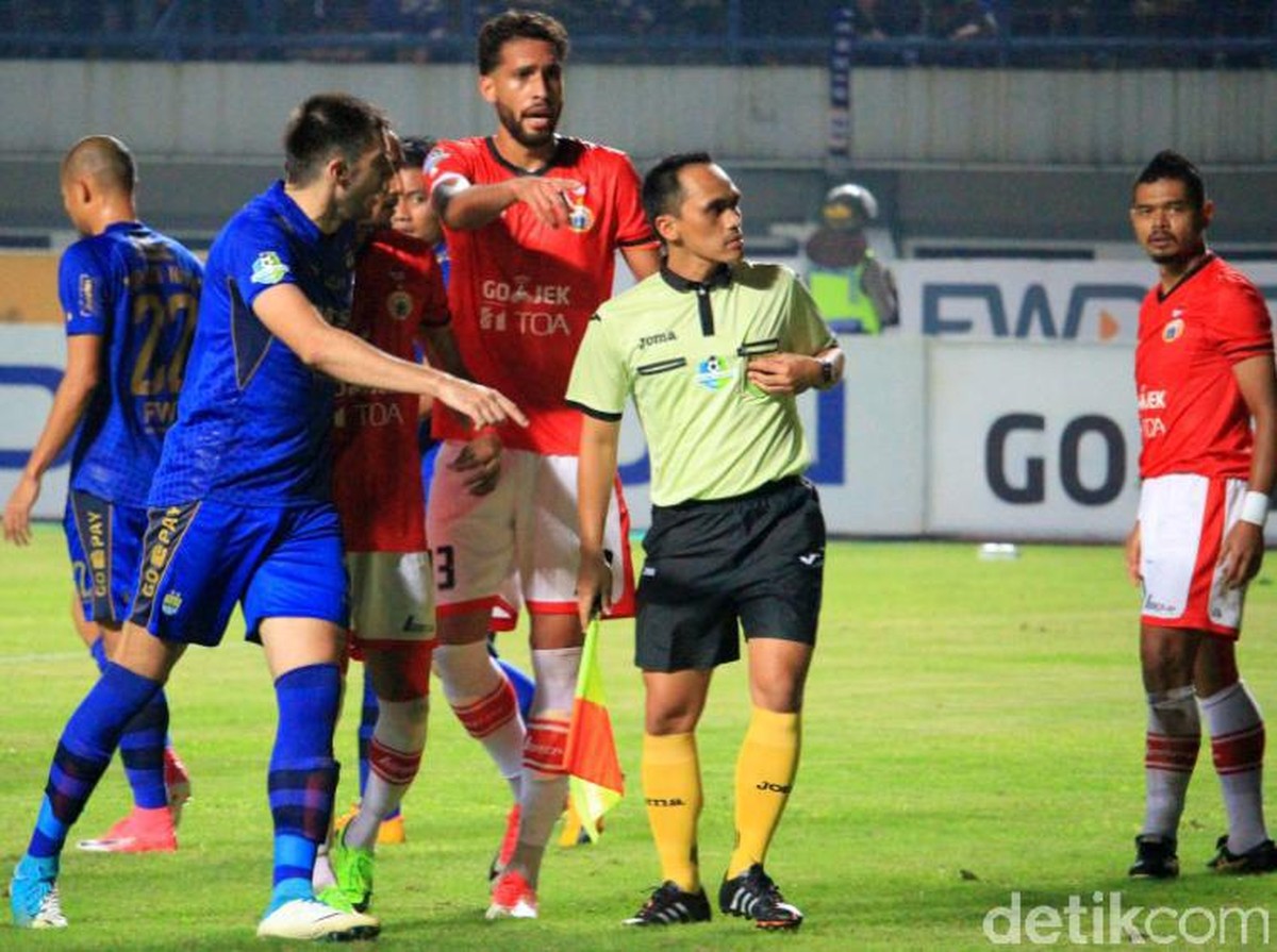 Persija Jakarta vs Persib Bandung di Liga 1. (Foto: Wisma Putra/detikcom)