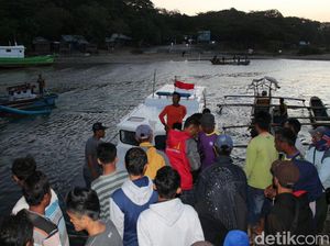 Kapal Nelayan Garut Tenggelam, Seorang Awak Kapal Hilang Kapal Nelayan Garut Tenggelam, Seorang Awak Kapal Hilang