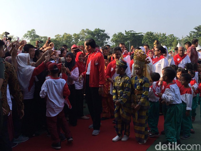 Presiden Jokowi kunjungan ke Pekanbaru (Ray Jordan/detikcom)