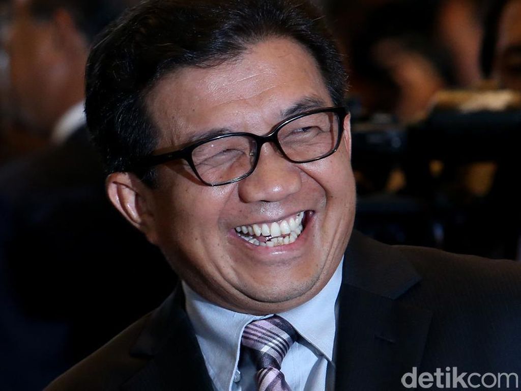 Dubes RI untuk Swiss Muliaman Hadad Diperiksa KPK soal Kasus Century Dubes RI untuk Swiss Muliaman Hadad Diperiksa KPK soal Kasus Century