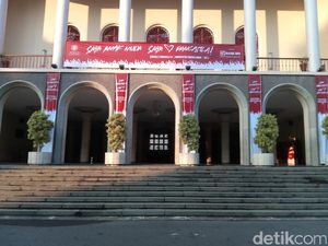 Ini Tangga Keramat Balairung UGM yang Disebut Jokowi