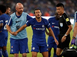 Sempat Dilarikan ke RS Usai Diterjang Ospina, Pedro Kini Baik-Baik Saja