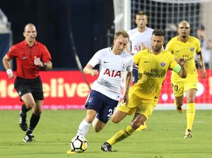 Spurs Tundukkan 10 Pemain PSG 4-2 Spurs Tundukkan 10 Pemain PSG 4-2