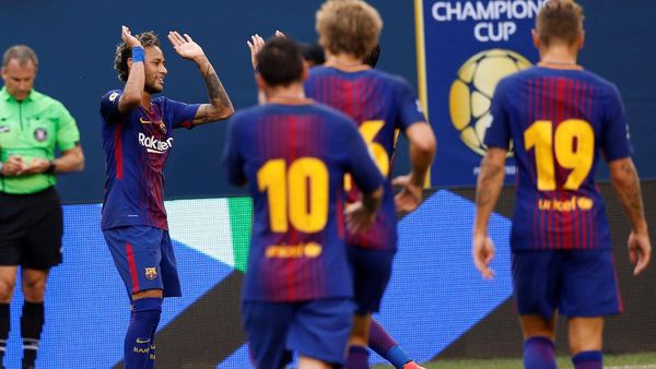 Neymar Gemilang, Barcelona Taklukkan Juventus