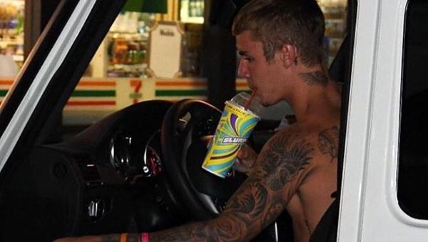 Di Indonesia Ditutup, Sevel di AS Dikunjungi Justin Bieber