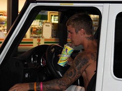 Di Indonesia Ditutup, Sevel di AS Dikunjungi Justin Bieber
