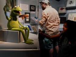 Elmo hingga Big Bird Sesame Street Dipajang di New York