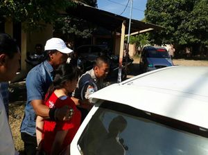 Dua Warga Banyuwangi Diamankan Setelah Lucuti Perhiasan Janda Dua Warga Banyuwangi Diamankan Setelah Lucuti Perhiasan Janda