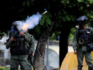 Mencekam, Begini Penampakan Krisis Berdarah di Venezuela