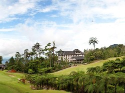 Benarkah Patok Batas NKRI Diserobot Lapangan Golf Malaysia?