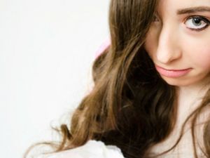 Cantik! Ini Foto Selfie Wanita yang Hanya Punya Setengah Wajah Cantik! Ini Foto Selfie Wanita yang Hanya Punya Setengah Wajah