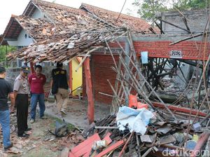 Petasan yang Meledak di Kebumen Titipan BY kepada Eko