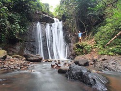 Kamu Orang Jombang, Harus Bangga Punya Air Terjun yang Cantik