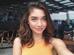 Profil Angela Gilsha, Kakak Kandung Marco Panari