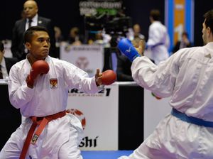 Ketika Jintar Melawan Usia dan Karateka Muda: Diet Ketat, Kikis Habis Asam Laktat